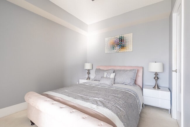 Photo du bâtiment - 300 Front St W