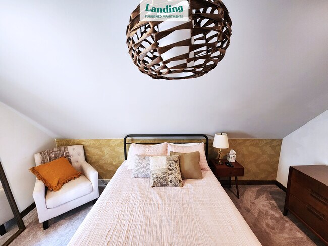 Foto del edificio - 2469 N Newhall Ln