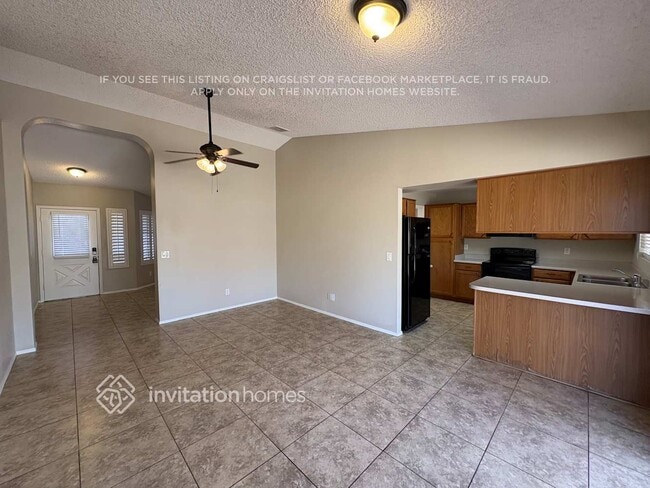 Building Photo - 6526 N 69th Dr