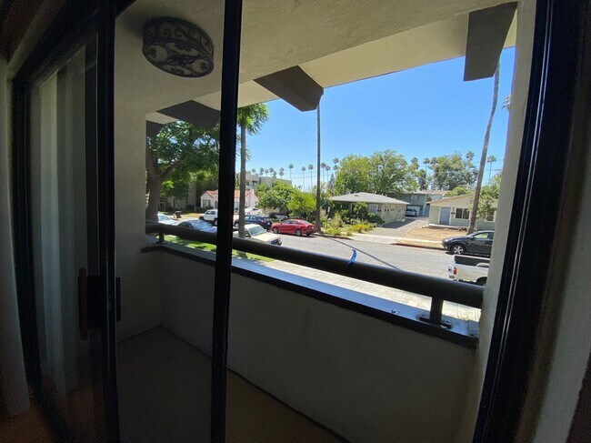 Foto del edificio - 1140 Winchester Ave