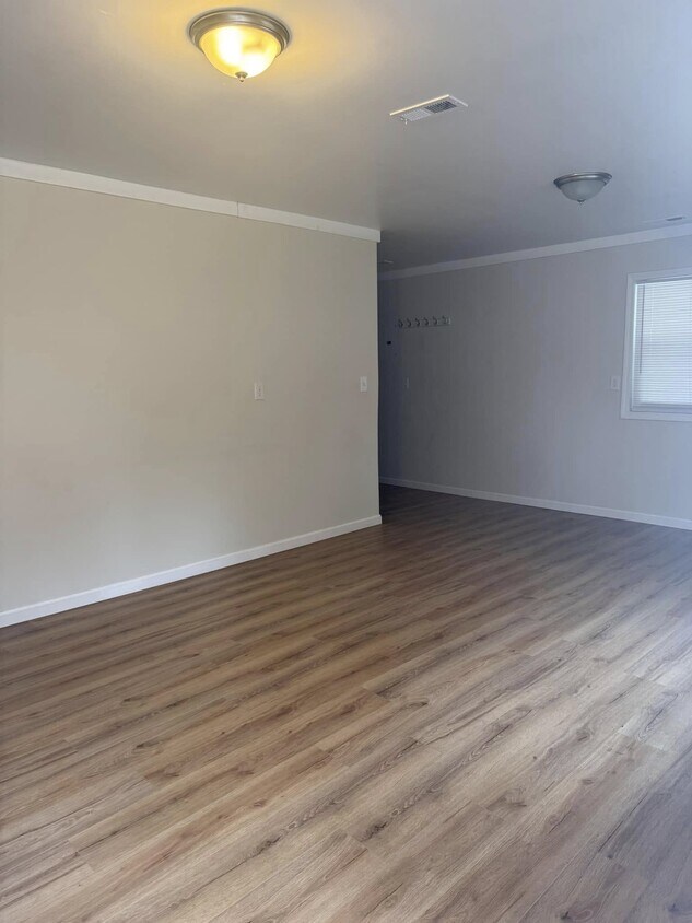 Foto del edificio - 150 Greenfield Dr