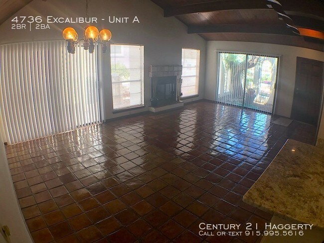 Foto del edificio - 4736 Excalibur Dr