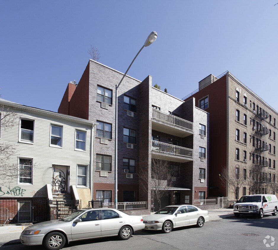 Primary Photo - 27-29 Hope St