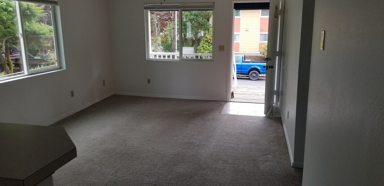Foto principal - 904 W 16th St