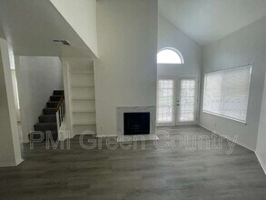 Building Photo - 1802 E 66th Pl