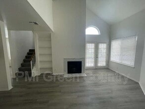 Building Photo - 1802 E 66th Pl