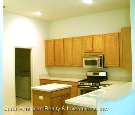 Building Photo - 3 br, 2 bath House - 3371 N Canterbury Lak...