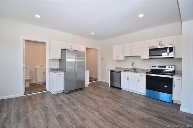 Foto del edificio - 329 Main St