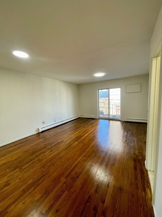 Living room - 57-06 Van Horn St