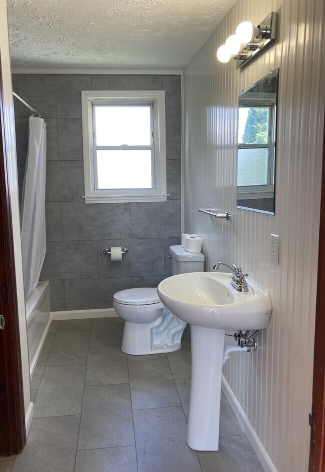 Foto del edificio - 829 Main St