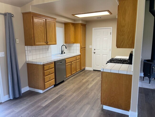 Foto del edificio - Wonderful Like New 3 bedroom Home