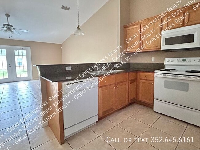 Foto del edificio - 8260 Juniper Rd