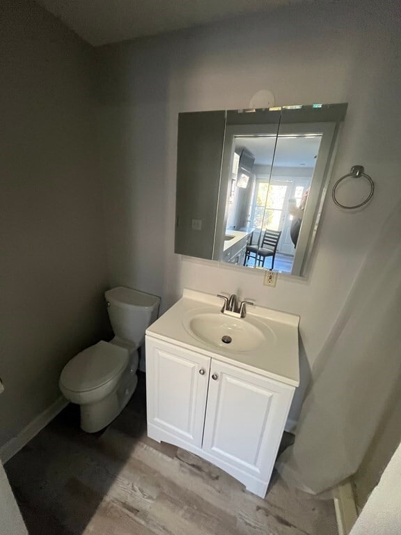 423 King St Unit Van Gogh, Littleton, MA 01460 Room for Rent in