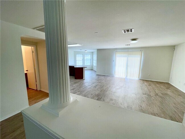Building Photo - 11112 Chatam Berry Ln