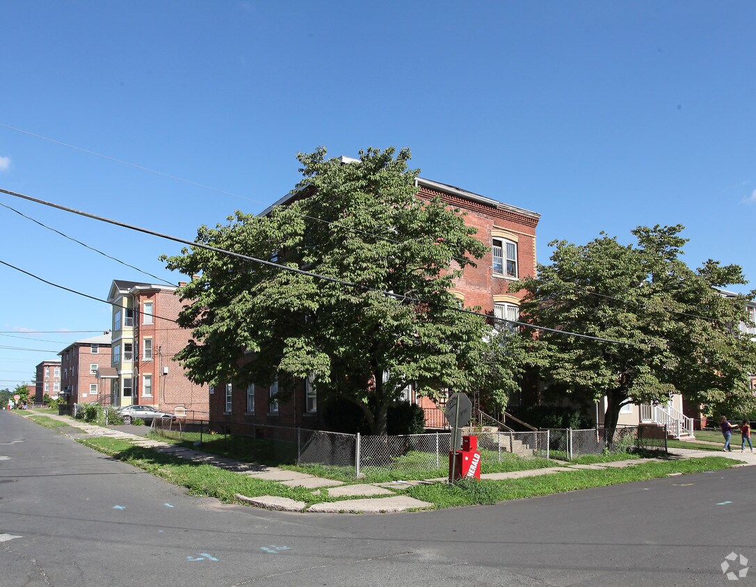 Primary Photo - 115 Silver St