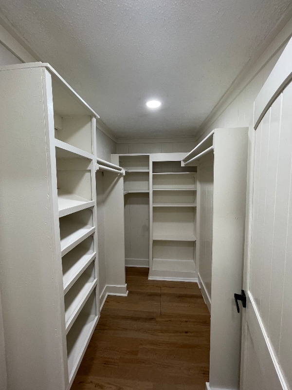 Building Photo - 604 12th St SE