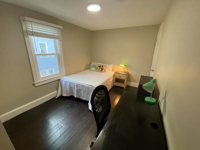 tu dormitorio - 219 Birch Ave