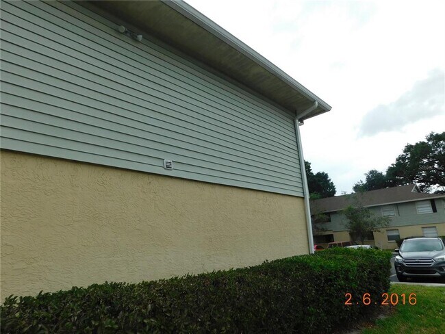Building Photo - 208 Red Cedar Pl