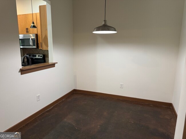 Foto del edificio - 250 Martha Dr