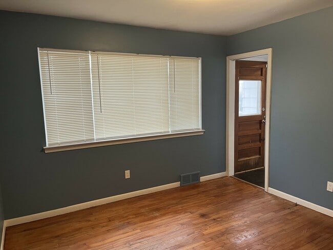 Building Photo - 4264 Samoset Rd