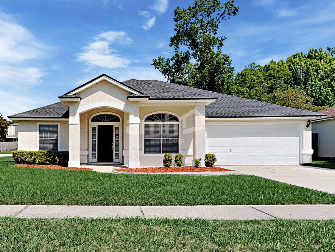 Foto principal - 7018 Shady Pine St W