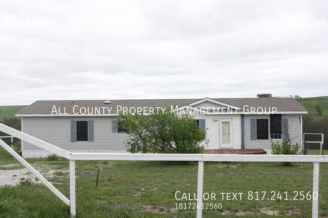 Foto del edificio - 327 Private Road 4443-