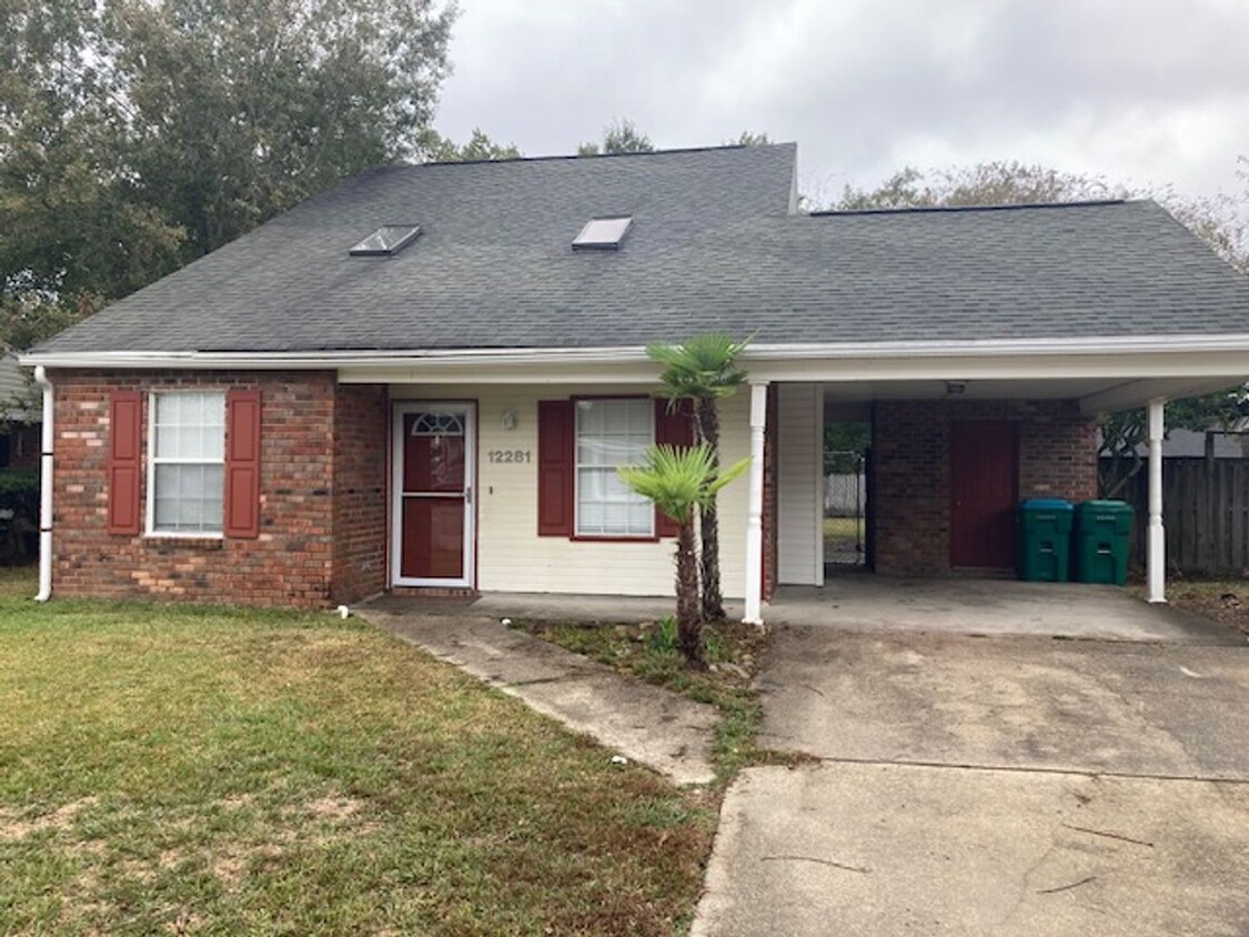 Primary Photo - Adorable home in Orange Grove
