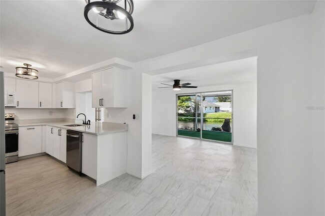 Building Photo - 3513 Landale Dr