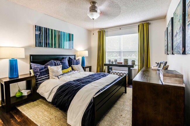 Building Photo - Audubon Village