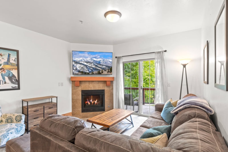 Primary Photo - 5501 Lillehammer Ln