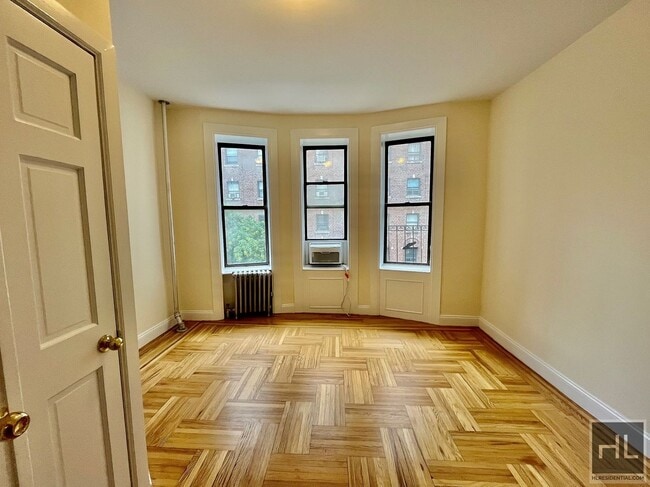 Building Photo - East 12th Street