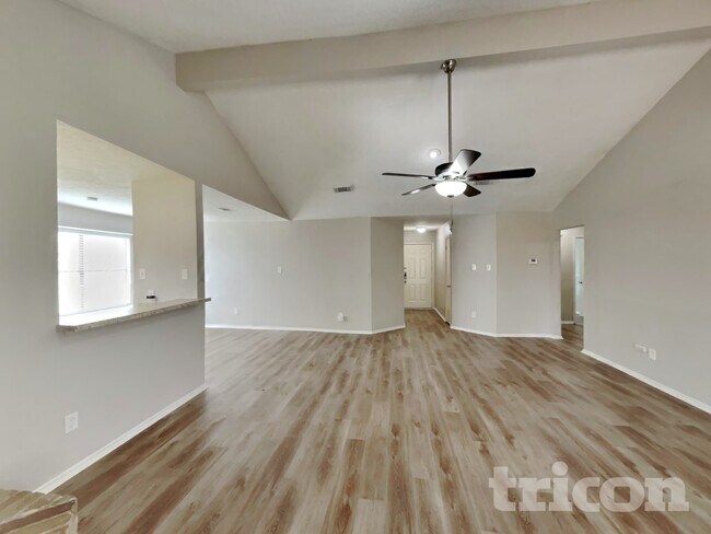 Foto del edificio - 21402 Golden Dove Dr