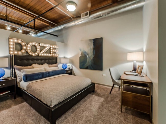 Foto del edificio - Lofts At River East