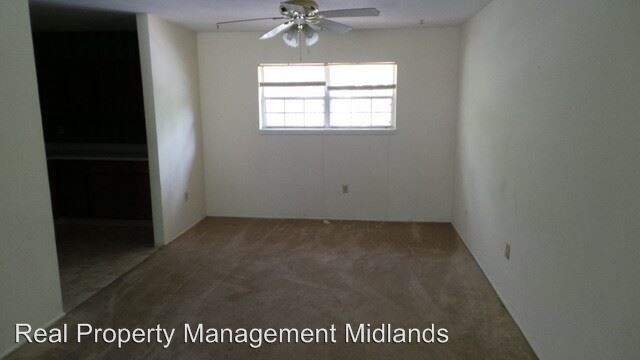Building Photo - 1100 Skyland Dr