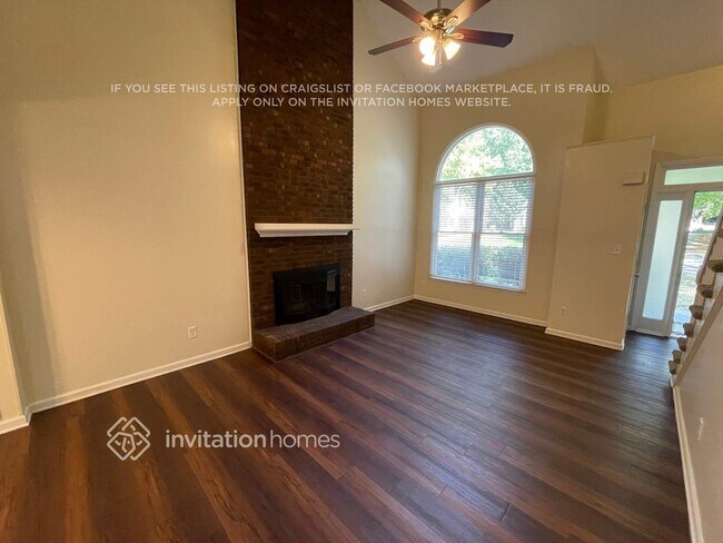 Foto del edificio - 8613 Hornwood Ct