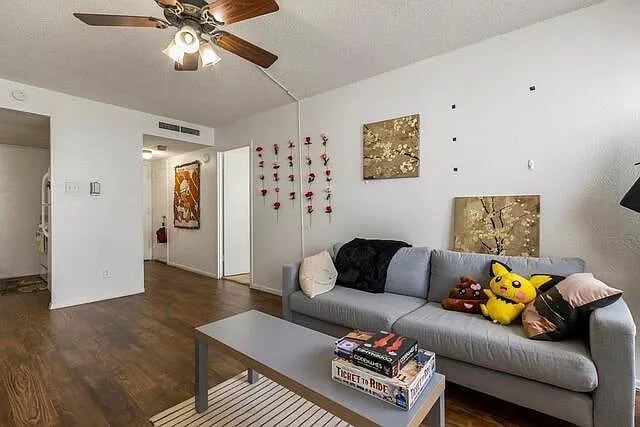 Building Photo - Room in Condo on Lavaca St