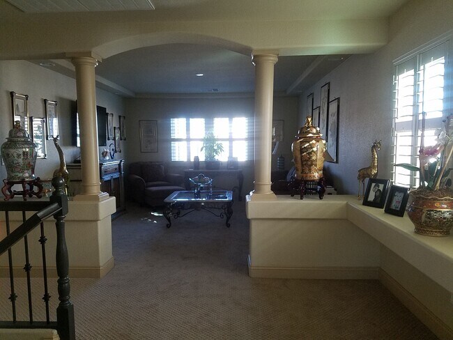 Building Photo - 10580 Aphrodite St