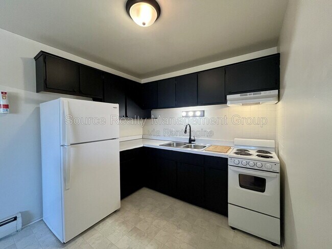 Foto del edificio - 610 Harrison Blvd