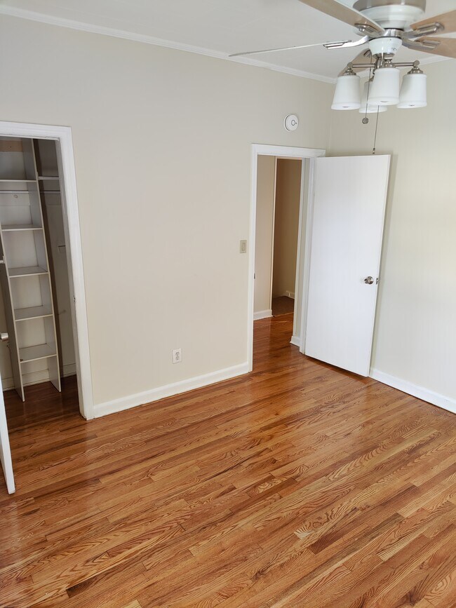 Bedroom - 26 Holland Ave