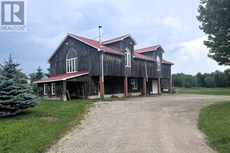 Building Photo - 428 Main St W