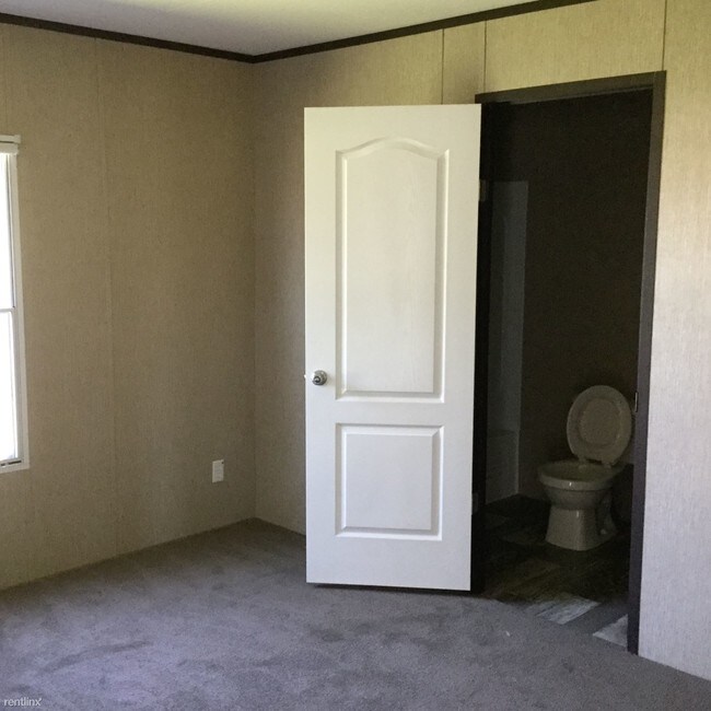 Building Photo - 3 br, 2 bath Mobile Home - Dry Creek Lot #019