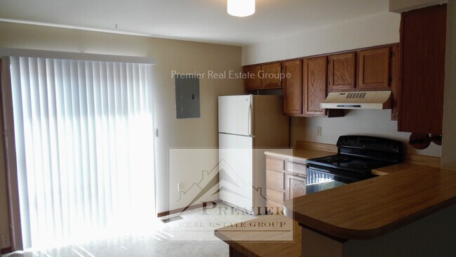 Building Photo - 3214 Vail Pass Dr
