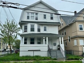 Building Photo - 176 Davenport St
