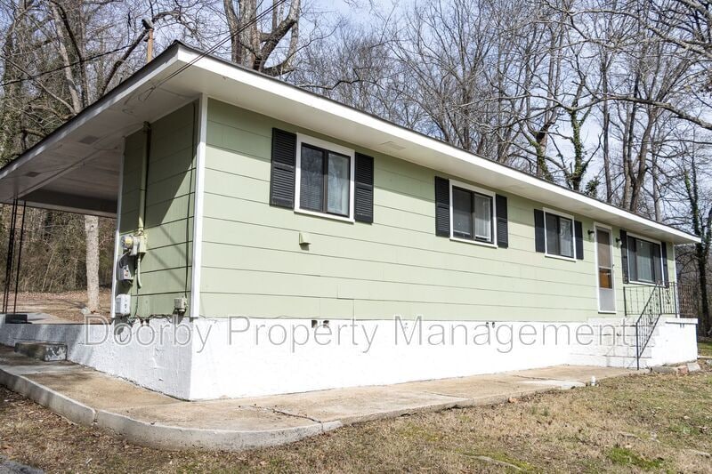 Primary Photo - 216 Graves Rd