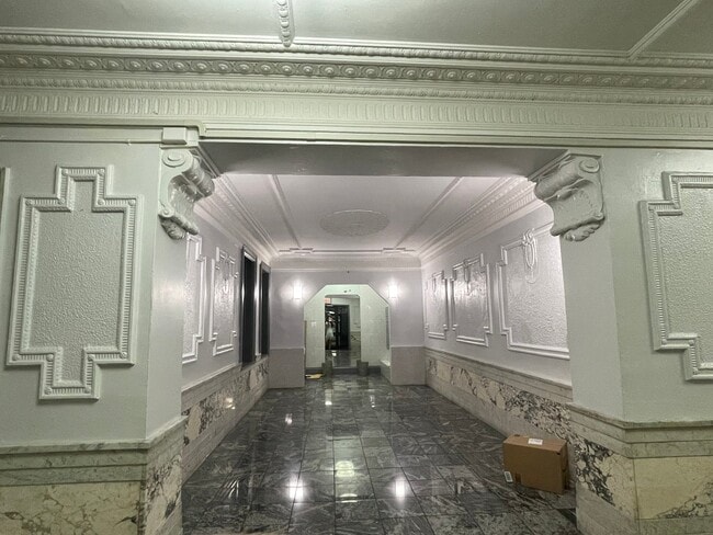 Building Photo - 275 Harrison Ave