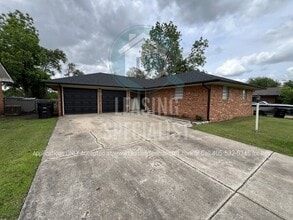 Building Photo - 109 Olympic Dr