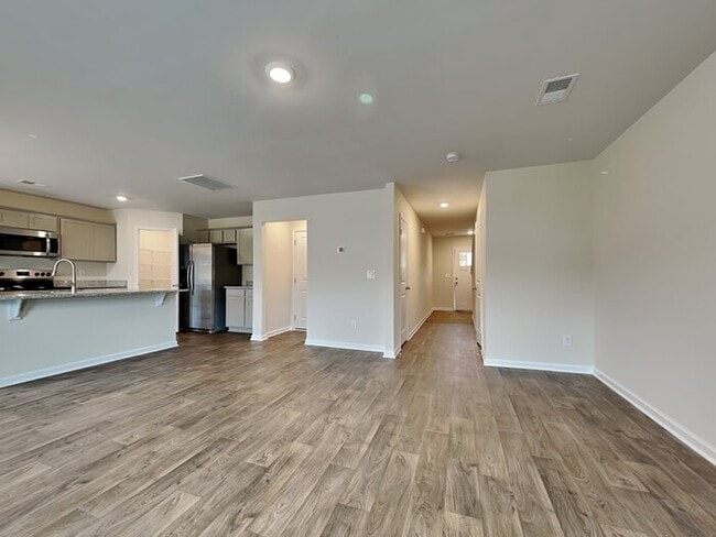 Building Photo - 129 Boat Clb Ln