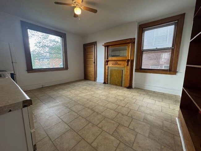 Foto del edificio - 4821 Centre Ave