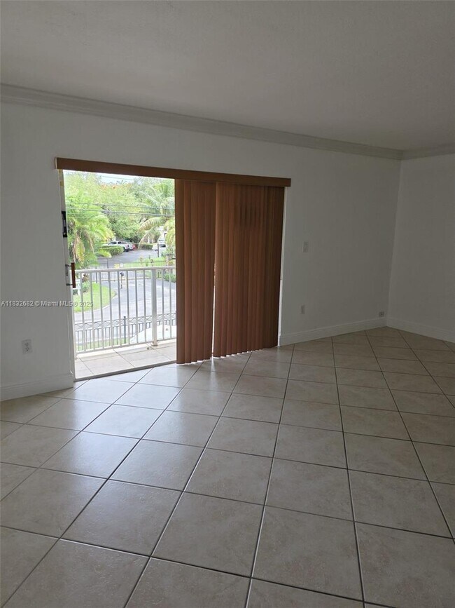 Foto del edificio - 8475 SW 94th St
