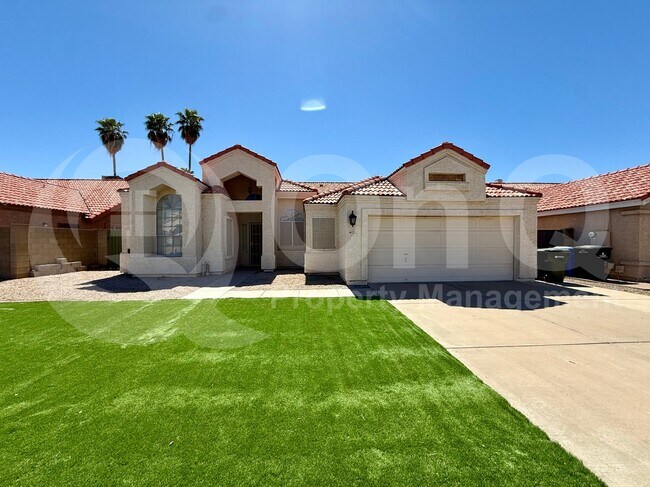 Building Photo - 4121 E Nighthawk Wy